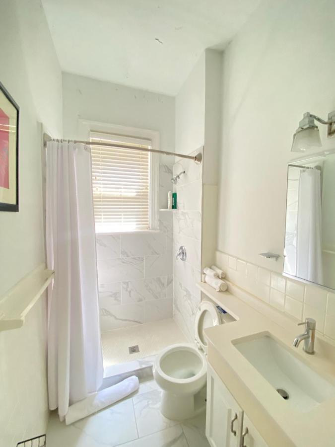 Large Duplex Apt 2Bdrm 1Den-Metro Washington Exterior photo