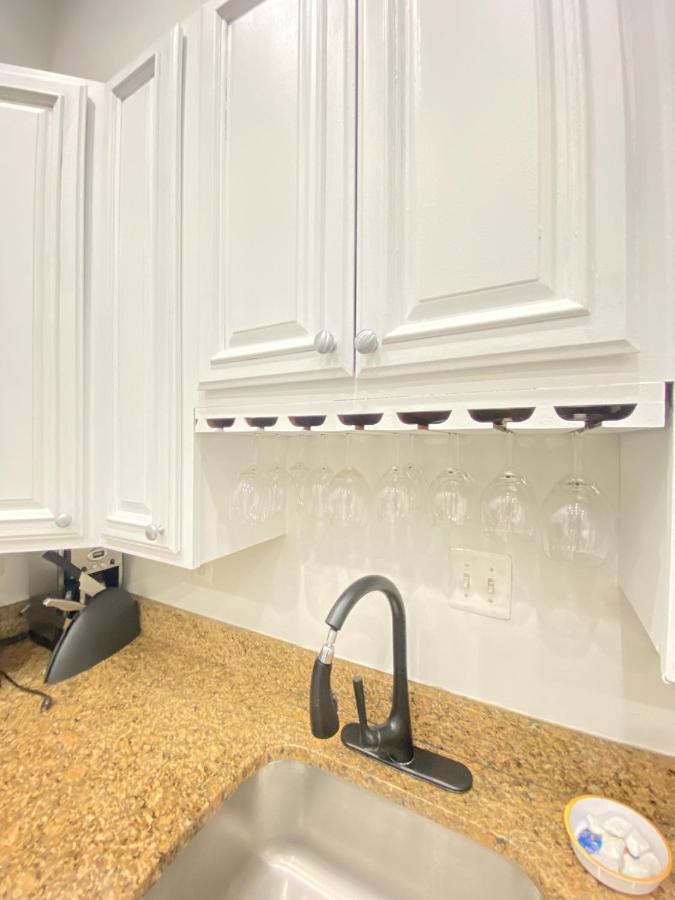 Large Duplex Apt 2Bdrm 1Den-Metro Washington Exterior photo
