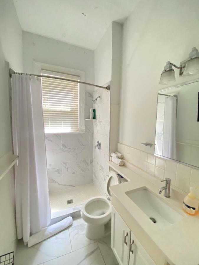 Large Duplex Apt 2Bdrm 1Den-Metro Washington Exterior photo