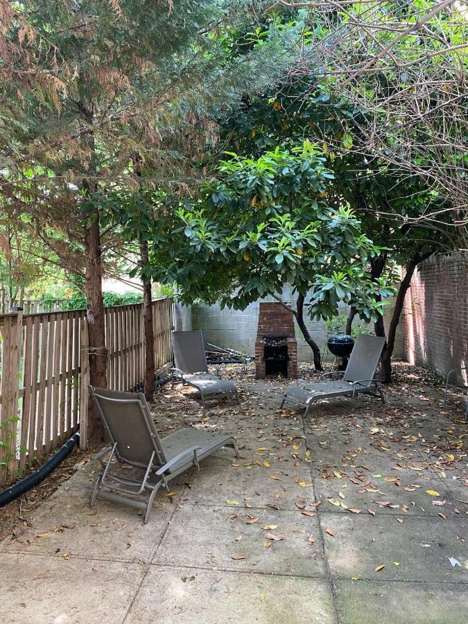 Large Duplex Apt 2Bdrm 1Den-Metro Washington Exterior photo