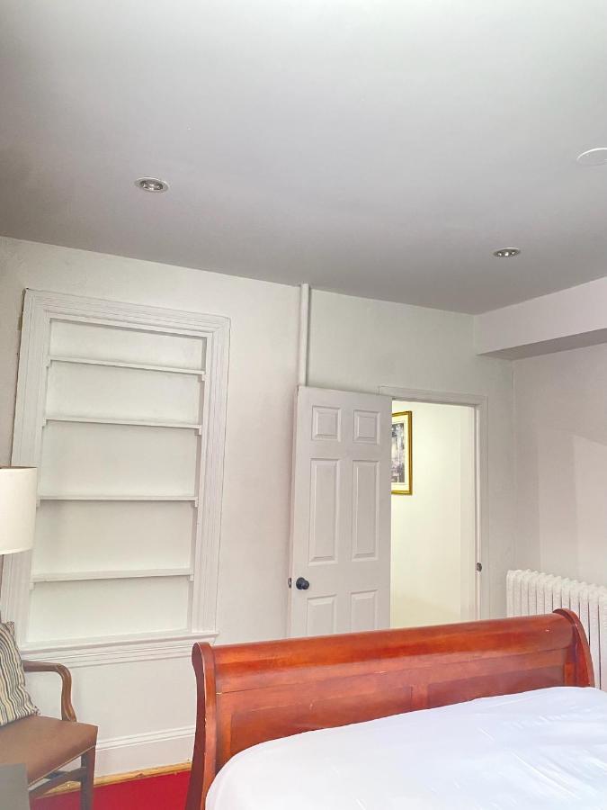 Large Duplex Apt 2Bdrm 1Den-Metro Washington Exterior photo